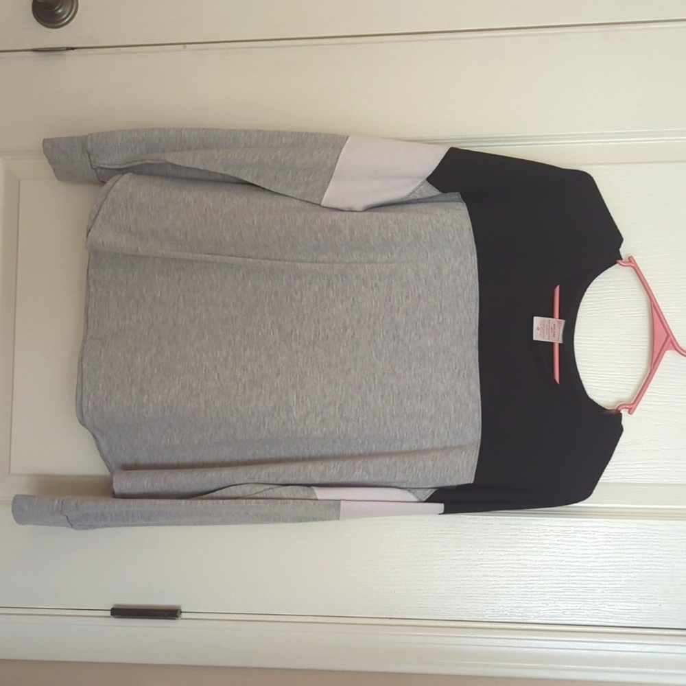 No boundaries 3XL Black Gray White Shirt